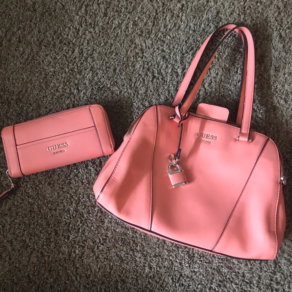 Guess Purse & Wallet Set
